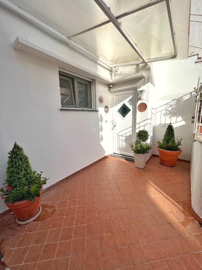 Augusto Capri Apartment エクステリア 写真