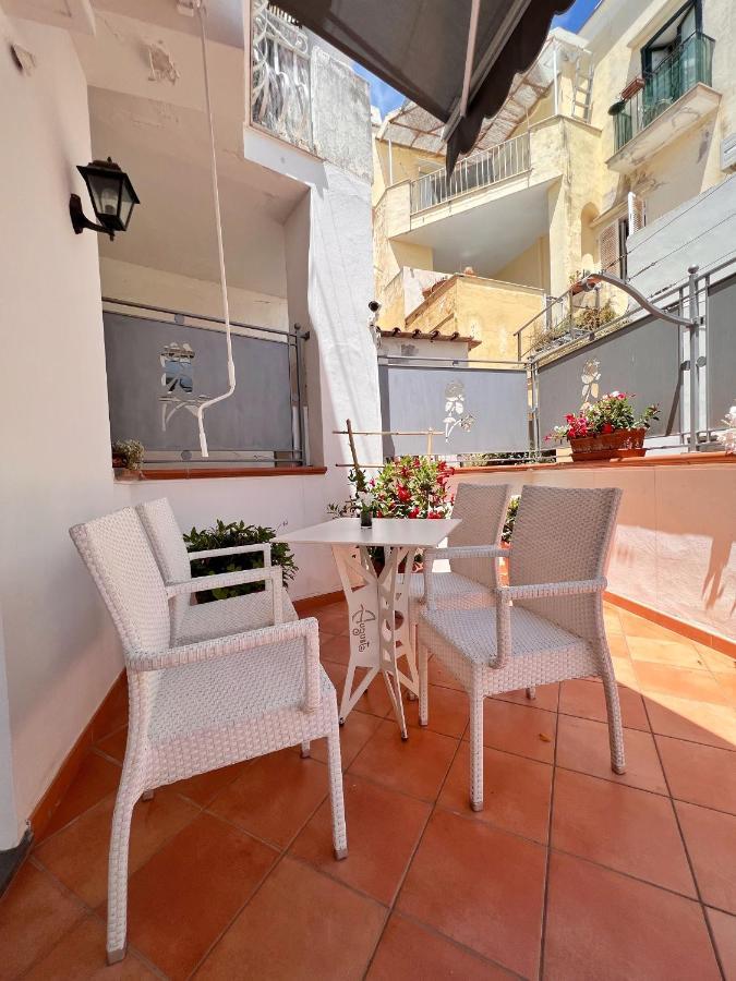 Augusto Capri Apartment エクステリア 写真